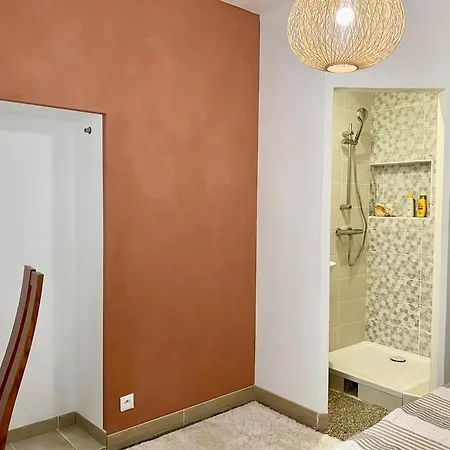 P3 Centre Des Arenes Rdc Lägenhet