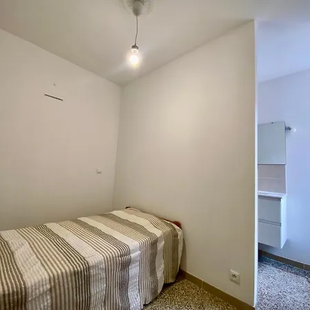 アパート P3 Centre Des Arenes Rdc